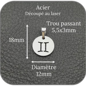 K&ouml;nnte beinhalten: Ein silberner Anh&auml;nger mit dem Zwillinge-Sternzeichen. Der Anh&auml;nger hat einen Durchmesser von 12 mm und ein 5,5x3 mm gro&szlig;es Loch f&uuml;r eine Kette. Der Anh&auml;nger ist aus Stahl und lasergeschnitten.