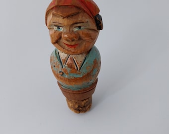 Tapón de botella vintage de madera tallada con un hombre sonriente - Novedad de los años 30