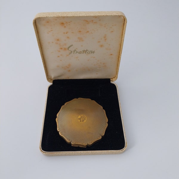 Stratton Powder Mirror Compact Vintage 1950s with Diamond Cut Design in Original Box & Original Instruction Label. Perfect Vintage Gift