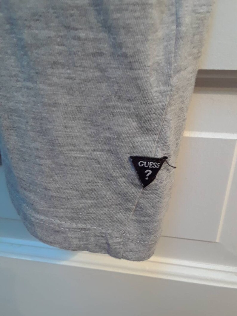 Black and Grey Unisex Designer Polo Shirt Men/'s Women/'s Unisex Large Small Medium Polo Shirts Guess Thin Lightweight Pocket Polo Shirt