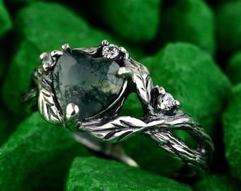 Silver Ring with Heart-Shaped Moss Agate and Leafy Branch Design – Unique Nature-Inspired Jewelry