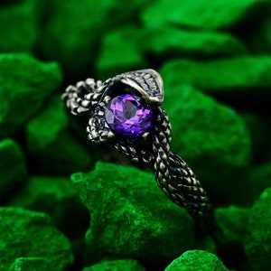 Sterlingzilveren slangenring met amethist edelsteen – unieke slangensieraden, handgemaakte statementring