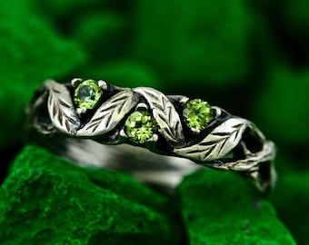 Ring med peridotblad och vinstockar i sterlingsilver – jubileumspresent
