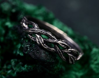 Anillo de plata con diseño de rama retorcida, alianza de boda inspirada en la naturaleza — Grabado personalizado