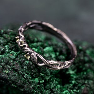 Handcrafted Silver Peridot Ring Nature Inspired, Leaf Detailing, Perfect Anniversary Gift image 8