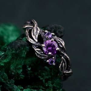 Nature&#39;s Finest Ring, Silver Leaf Elegance, Tree of Life Band, Leafy Splendor Ring, Silver Woodland Jewel, Engagement Ring