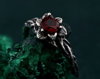 Woodland Whispers Ring, Enchanted Forest Ring, Blossom Twig Ring, Whimsical Vine Ring, Unique ring
