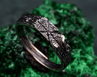 Masculine Wood Texture Engagement Ring - Unique Nature-Inspired Forest Wedding Band, Rustic Tree Bark Design