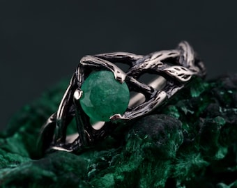 Celtic Emerald Silver Ring, Silver Celtic Elegance, Classic Celtic Ring, Celtic Silver Ornament, Elegant Celtic Ring