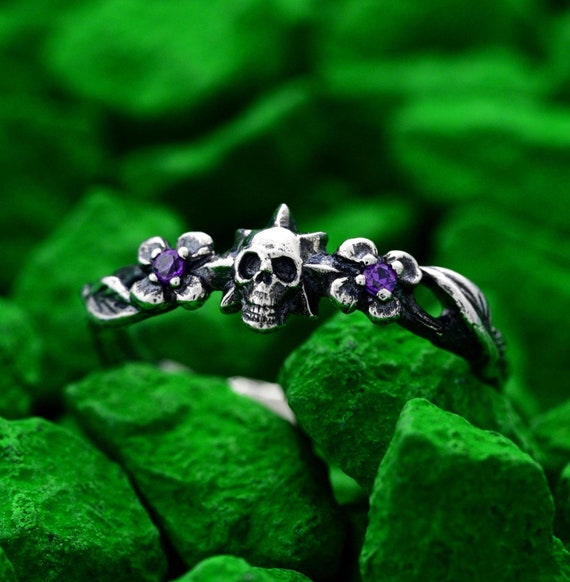 Gothic Skull Floral Ring - Sterling Silver Amethyst Skull Band - Dark Fantasy Floral Jewelry