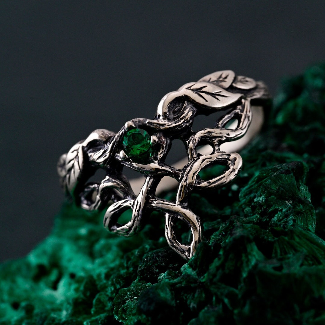 Unique Fairy Wedding Ring, Ring With Branch and Knot Design, Unique ...