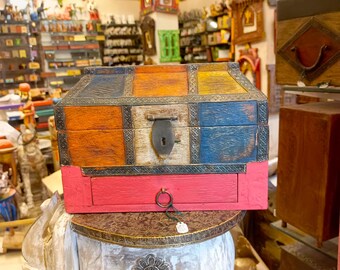Vintage Wooden Jewelry Box with Drawer – Handcrafted Multicolor Distressed Treasure Chest – Antique Keepsake Storage Gift for Her .0128