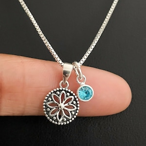 Daisy Necklace, Sterling Silver Daisy Pendant, Family Birthstone Jewelry, Daisy Flower Charm, Bridal Wedding Necklace, Flower Girl Gifts