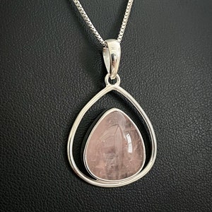 Natural Rose Quartz Necklace, Sterling Silver Rose Quartz Pendant, January Birthstone Jewelry, Bridal Wedding Jewelry, Rose Quartz Charm