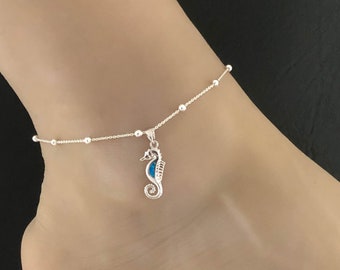 Seed beaded anklet with turquoise Tiny seahorse anklet mintgreen and sterling silver plated miyuki beads and a tiny seahorse charm