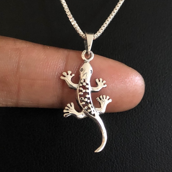 Lizard Necklace, Sterling Silver Lizard Pendant, Lizard charm Jewelry, Gecko Necklace, Animal Lovers Jewelry, Lizard Reptile Charm