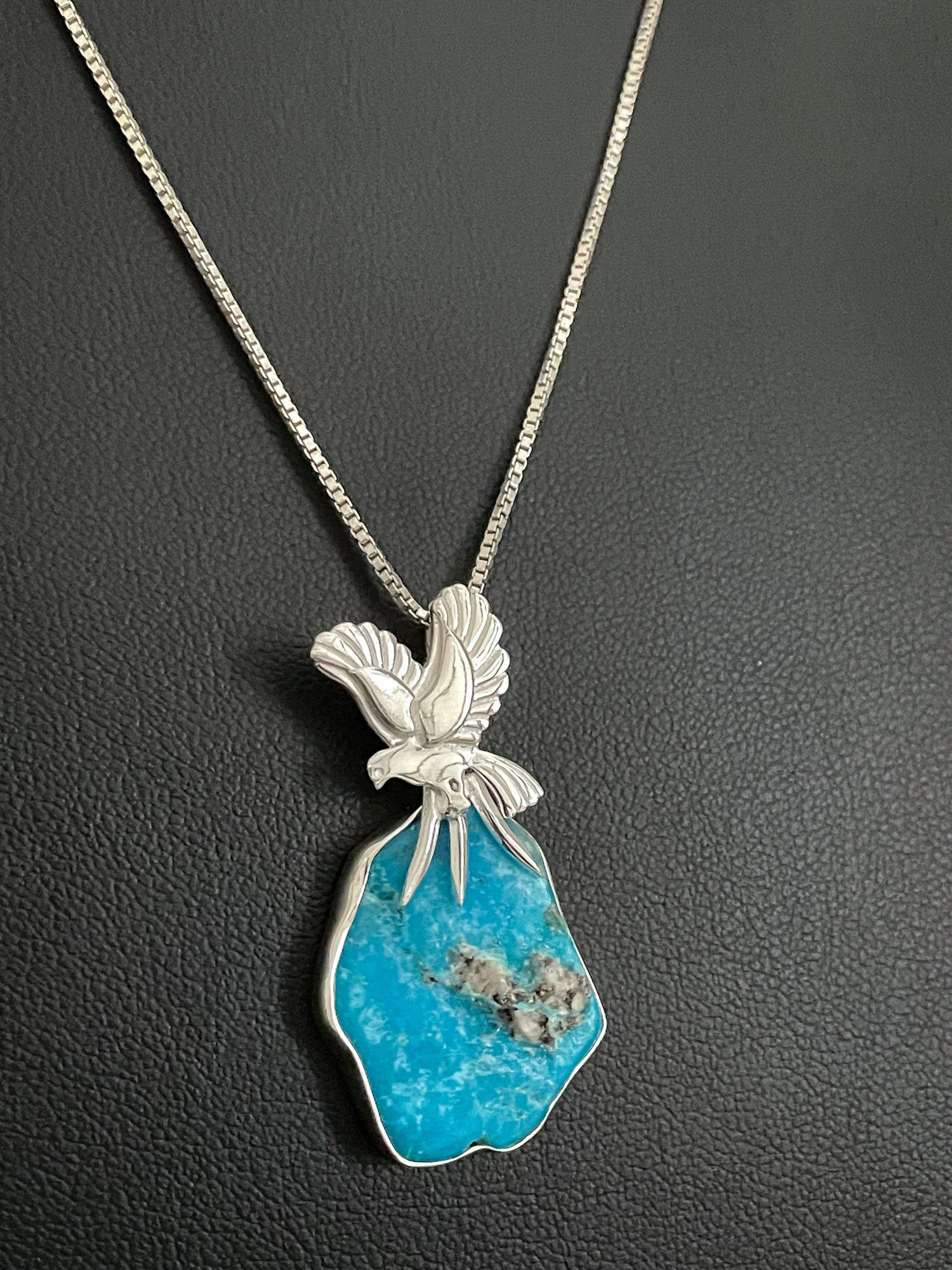 ラトルスネークスターリングシルバー製ネックレスターコイズタタキイーグル