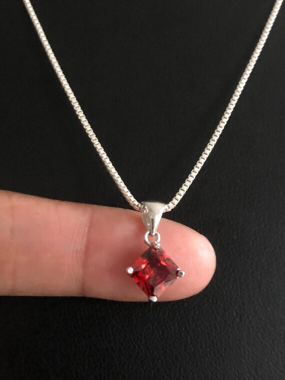 Sterling silver garnet necklace deals
