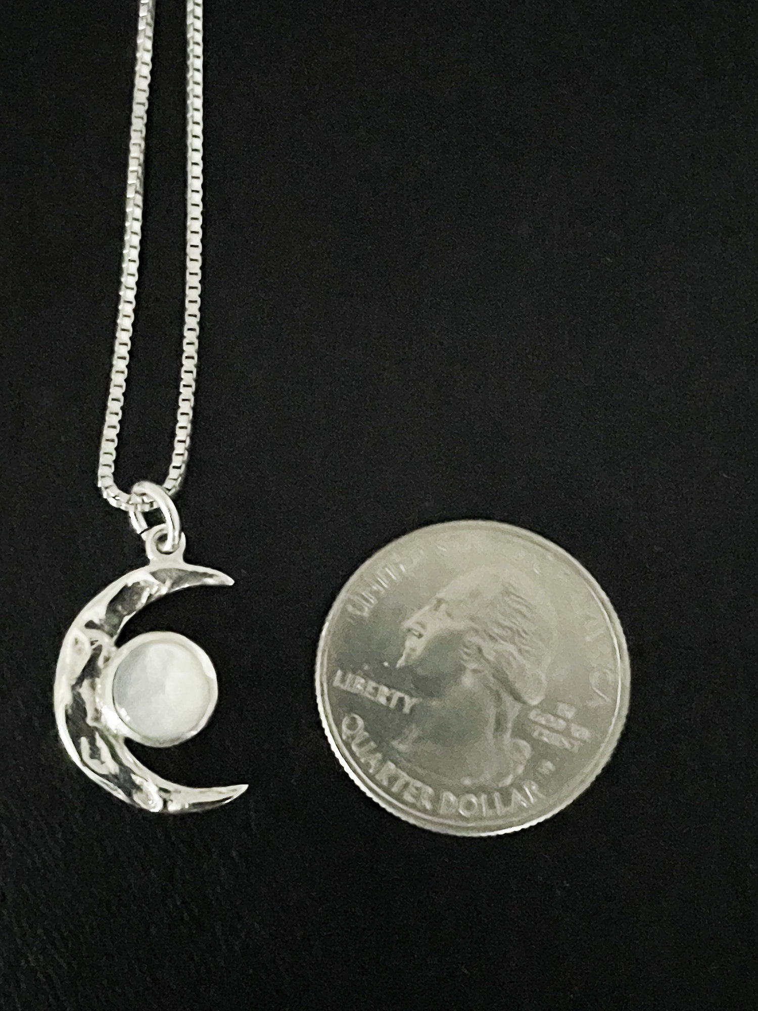 本物のマザーオブパールペンダント、スターリングシルバーの三日月