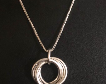 Three Circles Necklace, Sterling Silver Rings Necklace, 30th Birthday  Gift, Intertwined Circles, Russian Wedding Rings, Rolling Rings