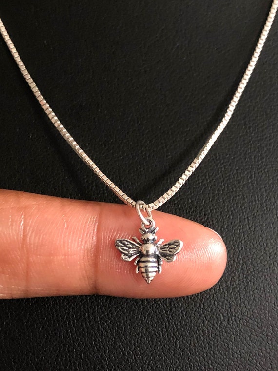 Delicate bee necklace deals