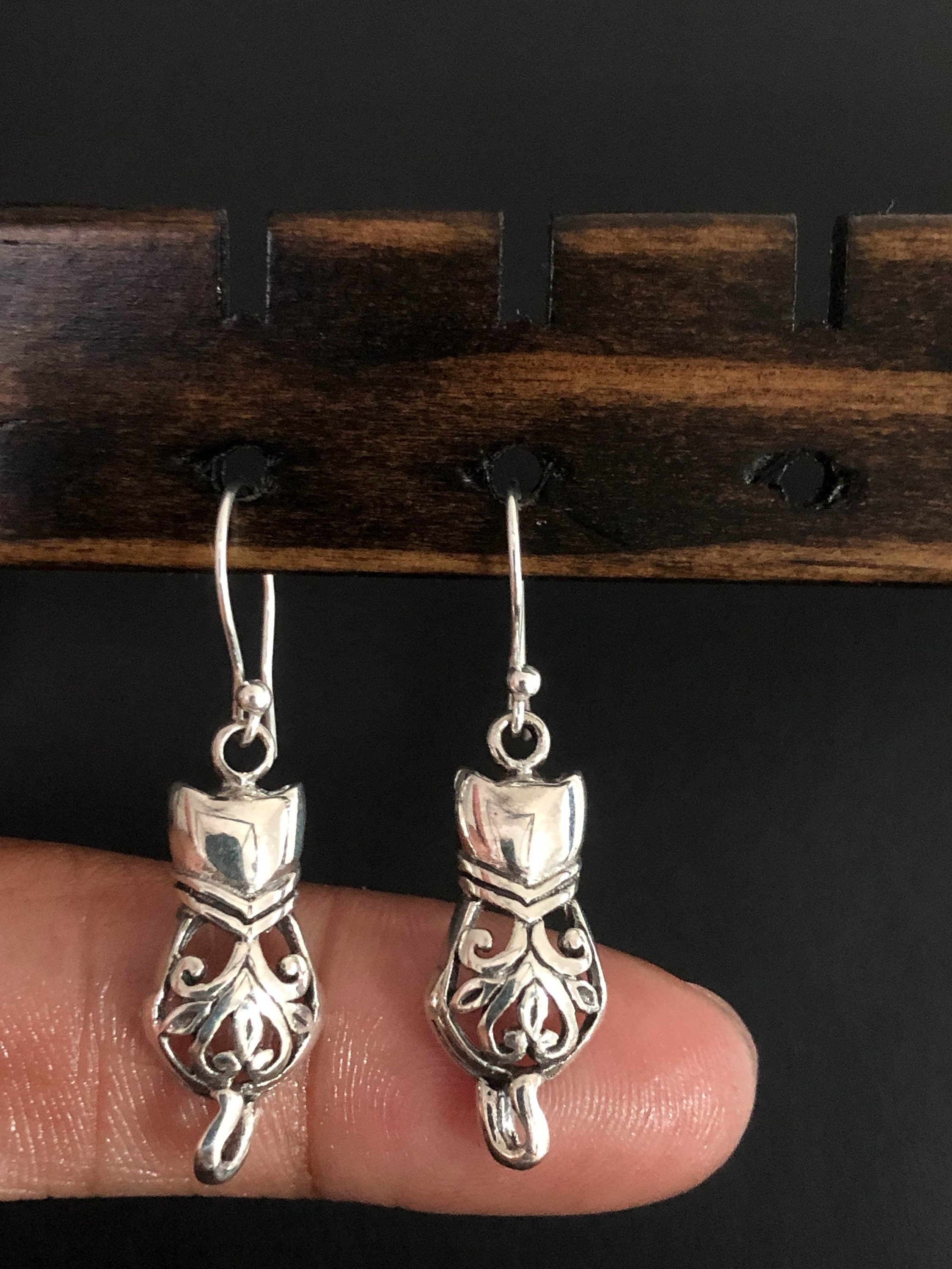 Cat dangle earrings Clearance