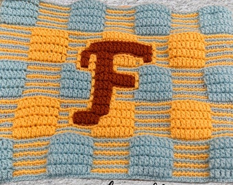 Monogram "F" Gingham Placemat, mosaic crochet placemat pattern, mosaic overlay crochet, monogram placemat crochet pattern, Level 1