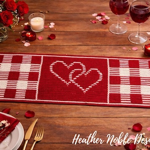 Interlocking Hearts, Mosaic Crochet Table Runner Pattern (PDF Pattern)