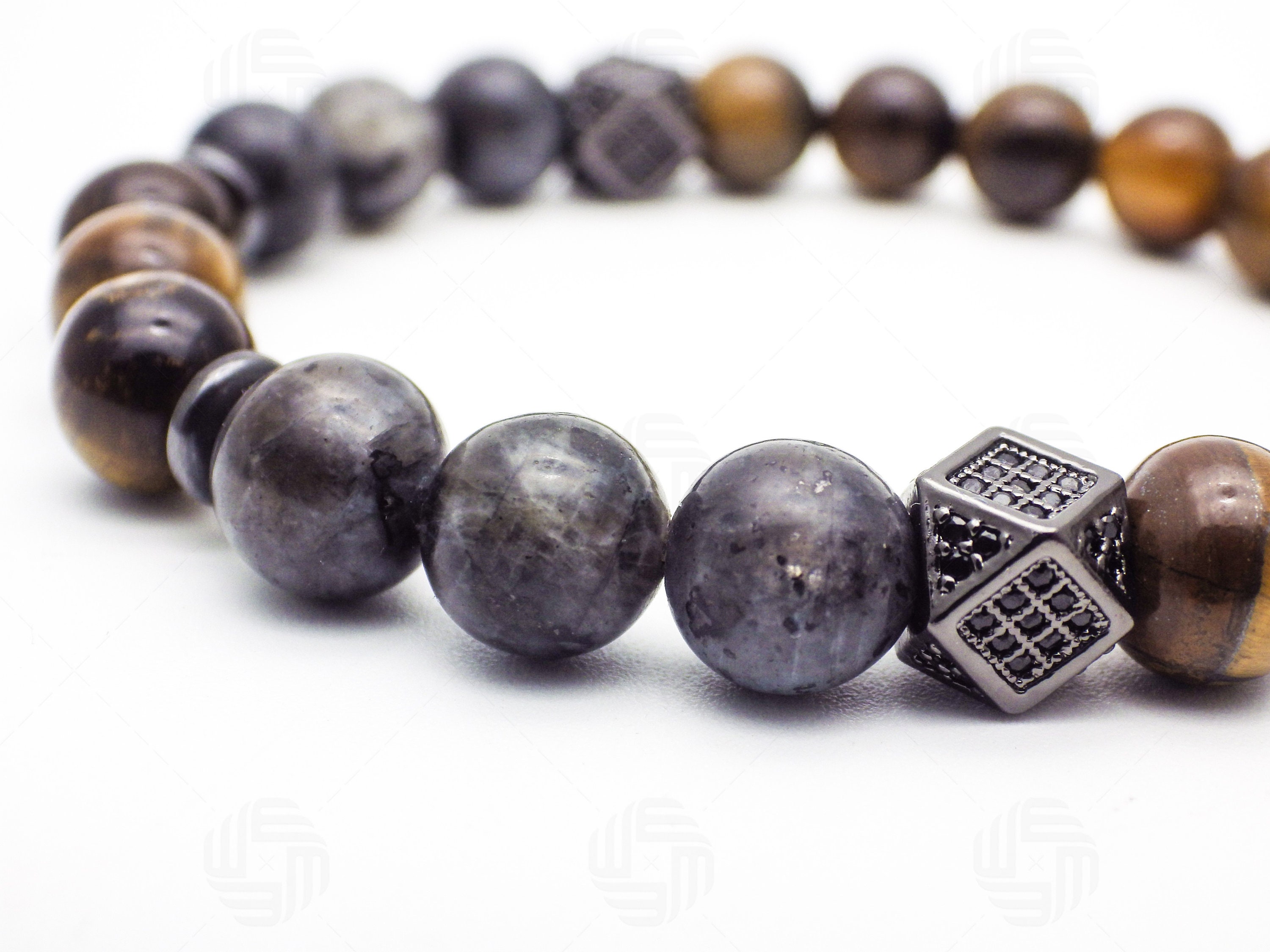 8mm Natural Mens Onyx Tigers Eye Black Labradorite Bracelet 8mm Natural Mens Onyx Tigers Eye Black Labradorite Bracelet