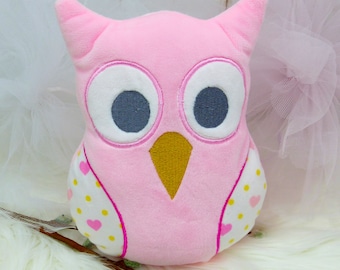 Owl embroidery design (ITH) for 13 cm x 18 cm hoop, suitable for pillows, cuddly toys, comforters, security blankets, and cuddly toys.