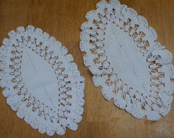 Vintage Lot 37 Embroidered Linens Dresser Table Toppers Doilies