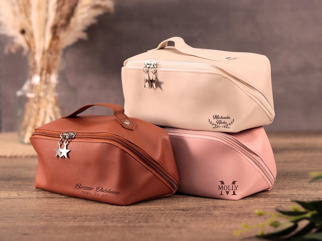 Personalized Toiletry Bag Leather Make up Bag, Bridesmaid Make up Bag