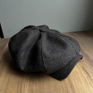 Brown-black diagonal wool cap,brown baker boy cap,wool mens newsboy cap,peaky blinders headwear,8-panels brown cap,wool applejack hat men