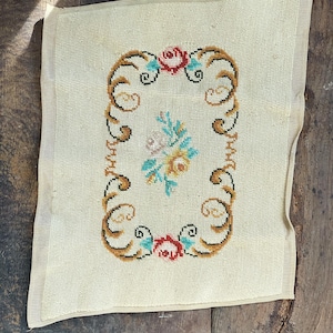 Vintage Victorian-Inspired Floral Pattern Canvas Unframed Needlepoint Art Tapestry 12.5x16&quot;