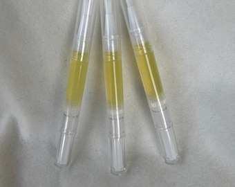Aceite para uñas y cutículas: cura y fortalece las uñas dañadas