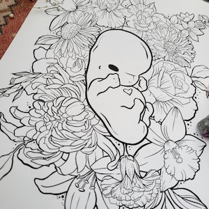 Coloriage de maternité et de naissance Bébé en fleur image 1