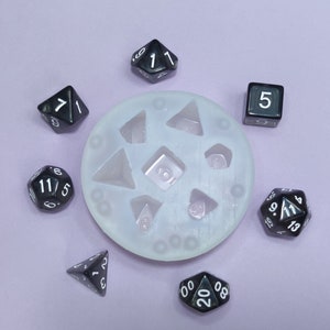 GIANT D20 Dungeons and Dragons Gamer Dice / Die Mold Silicone Rubber 