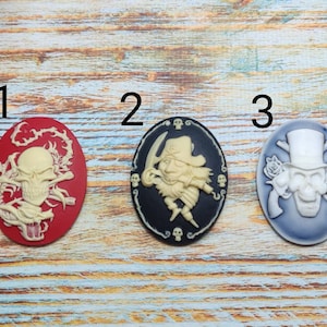 Pirate Skull Helloween Cameo Silicone mold, DIY Pendant Mold Sugarcraft, Resin, PolymerClay, Soap