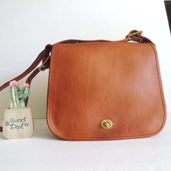 Vintage Coach Classic Shoulder Bag 9170 in Putty Leather NYC 