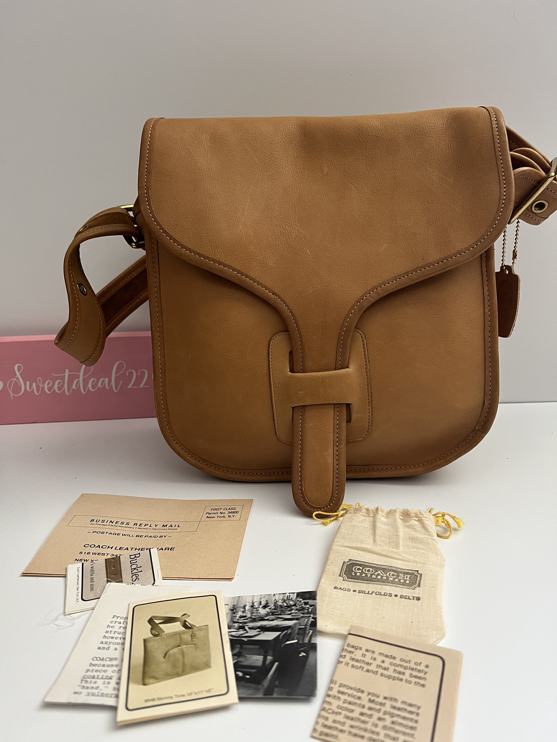 Vintage Coach NYC Saddle Large Courier Leather Shoulder Bag Vintage Coach NYC Saddle Large Courier Leather Shoulder Bag