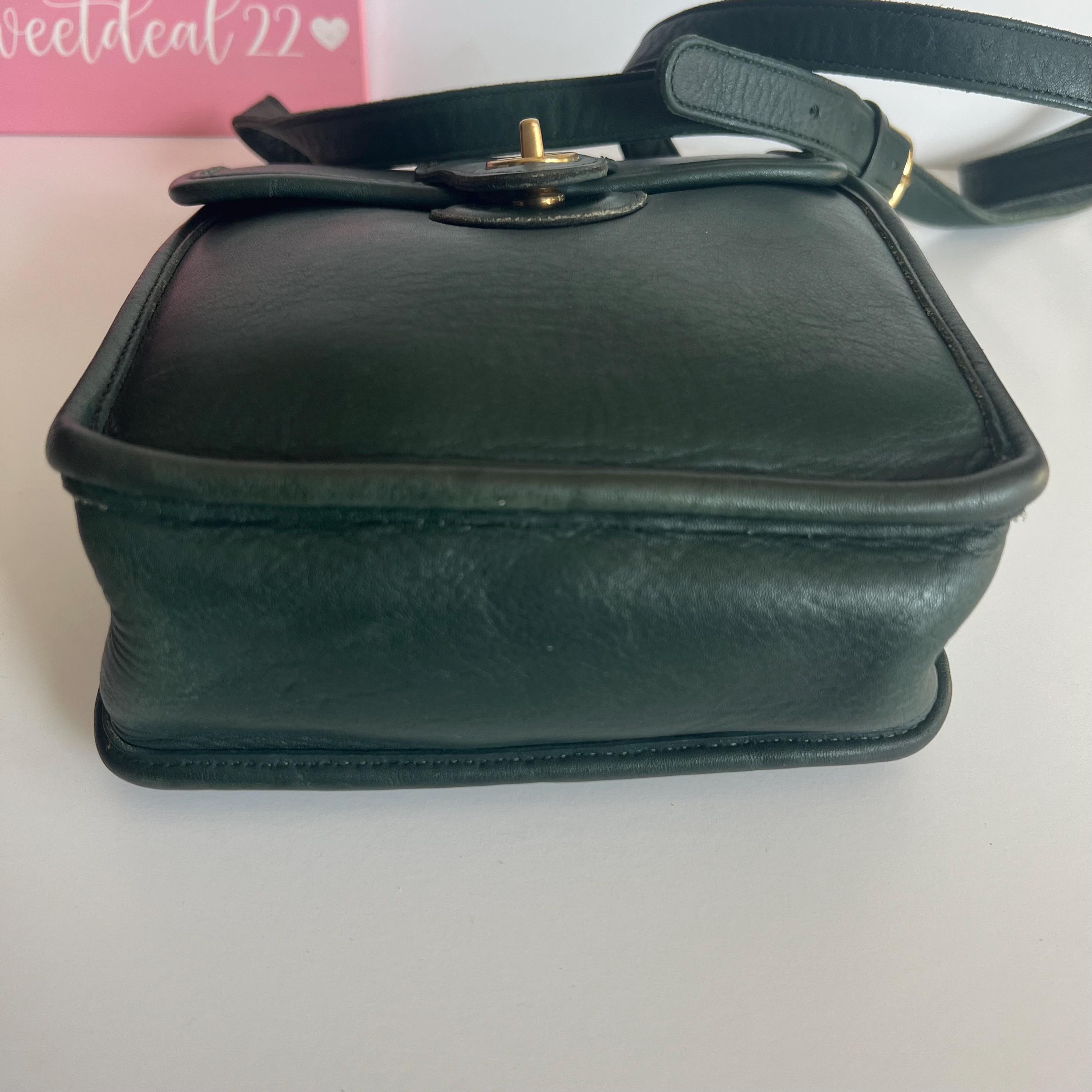 バッグ coach leather shoulder green vintage Authentic Coach shoulder bag leather vintage old small green