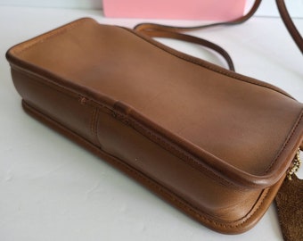 Vintage Coach NYC British Tan Zippered Pouch Bag - Etsy Vintage Coach NYC British Tan Zippered Pouch Bag - Etsy