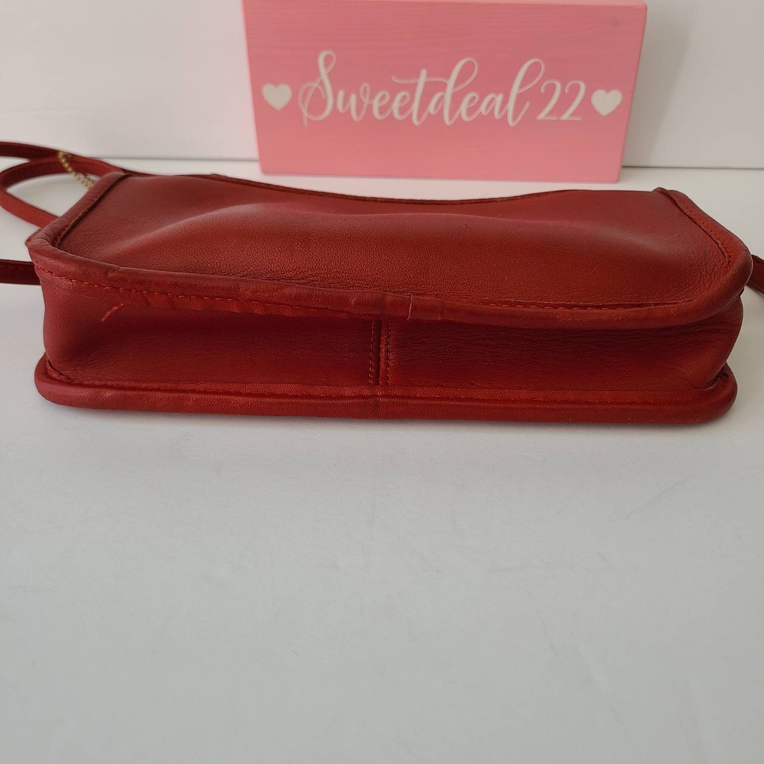 バッグ Vintage Old Coach Pouch Leather Red Vintage Coach NYC Red Zippered Pouch - Etsy