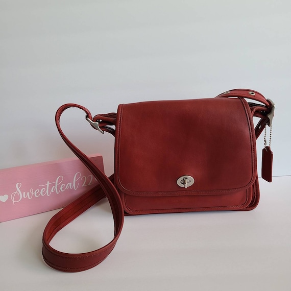 Red patent leather coach purse for Sale in Melbourne, FL - OfferUp