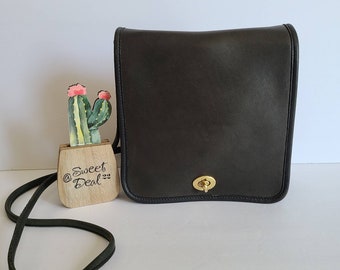 Coach Vintage Parker Op Art Frame Kisslock Triple Compartment