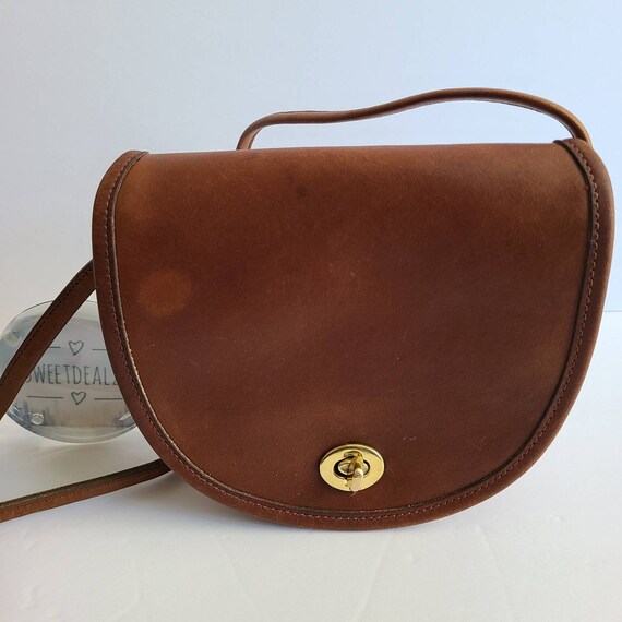 Vintage 1980s British tan crossbody COACH purse