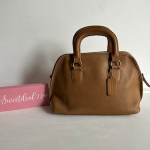 AUTH.LOUIS VUITTON Brown Patent Leather Monogram And Iridescent Reflection  Bag