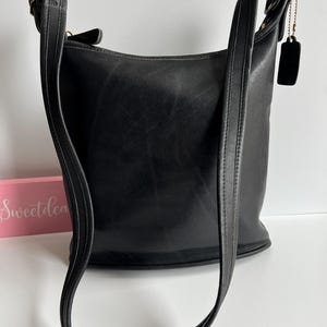 Vintage Coach NYC Black Slim Duffle Shoulder Sac Bag