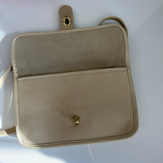 Vintage Coach Off White Twin Clutch - image 6