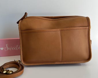 Vintage Coach Leather Passport Pouch: Black Hipster Bag, Style